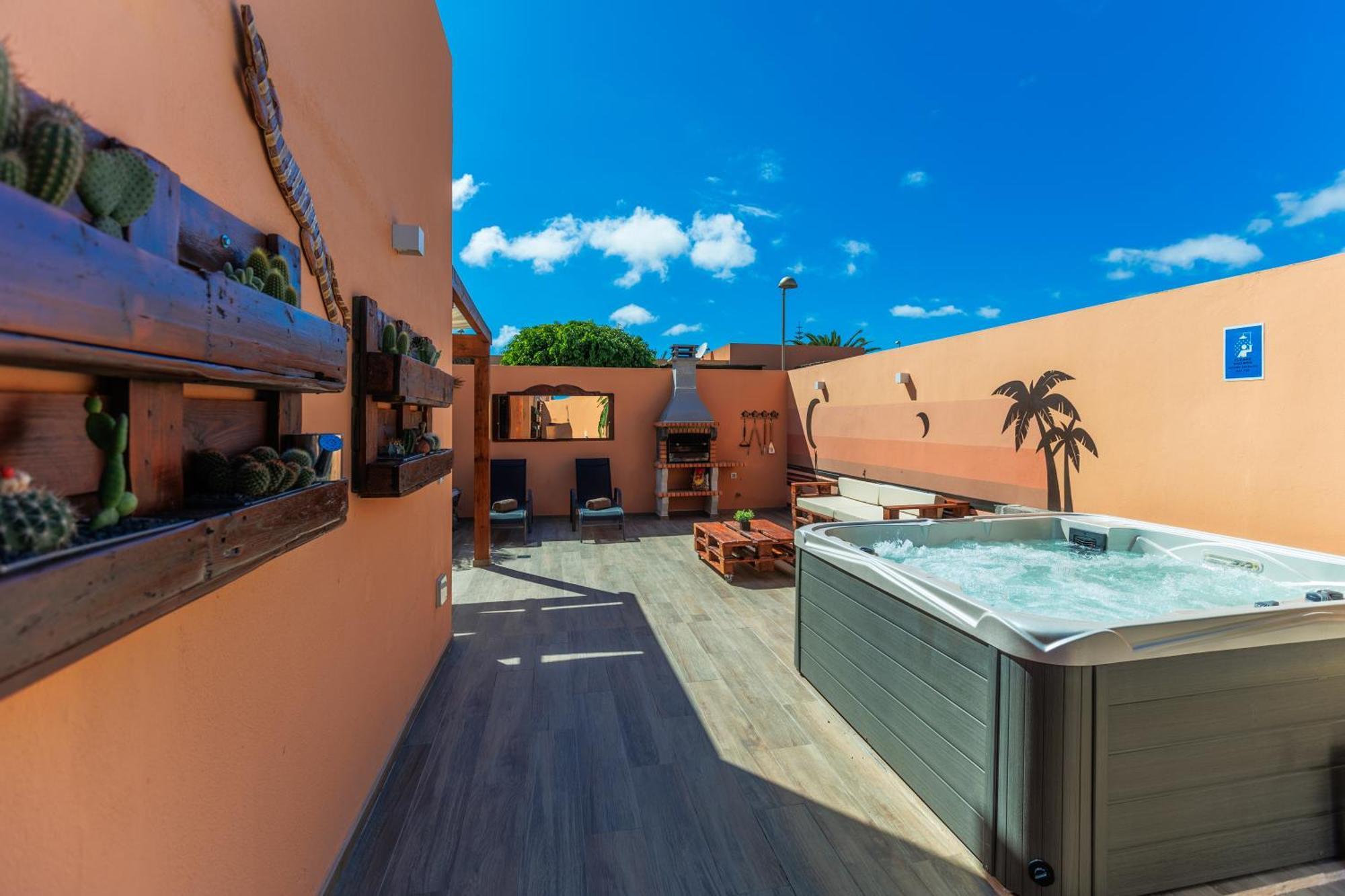 Villa Jacuzzi & Barbecue La Oliva Esterno foto